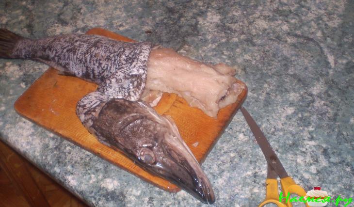 Фаршированная праздничная щука