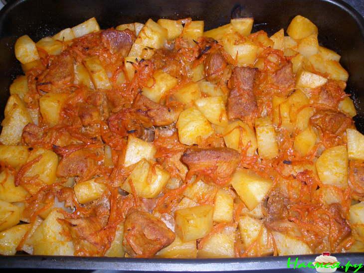 Мясо с картофелем в маринаде