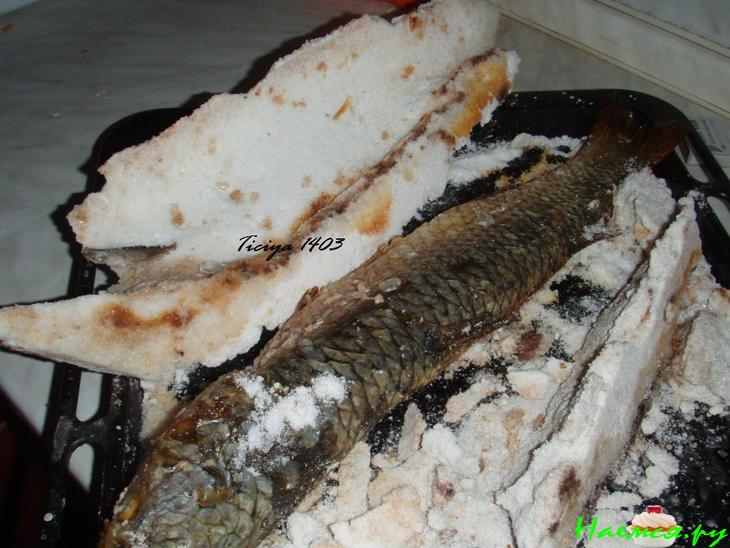Рыба запеченая в соли