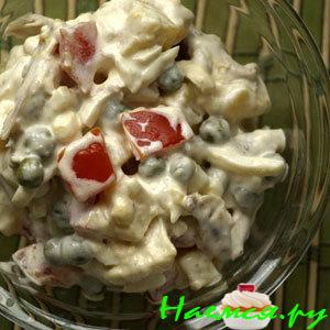 Салат с сыром Brie