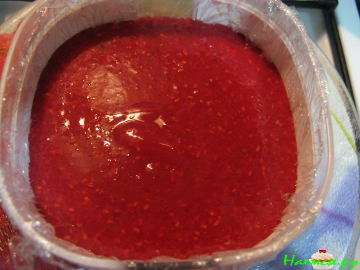 Фруктово-ягодный слоёный торт-желе