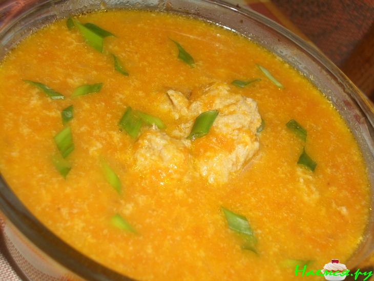 Тыквенный суп с кнелями