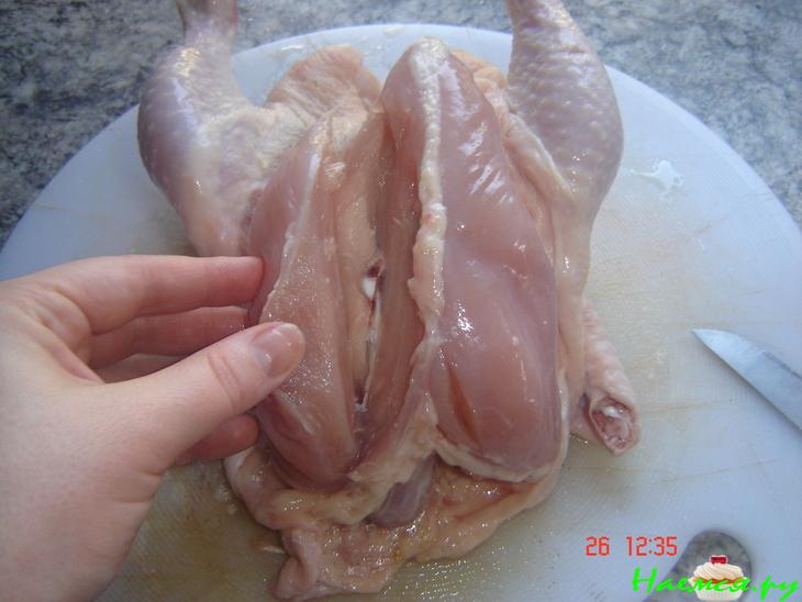 Куриное мяско с пекинской капустой и рисовой лапшой в воке