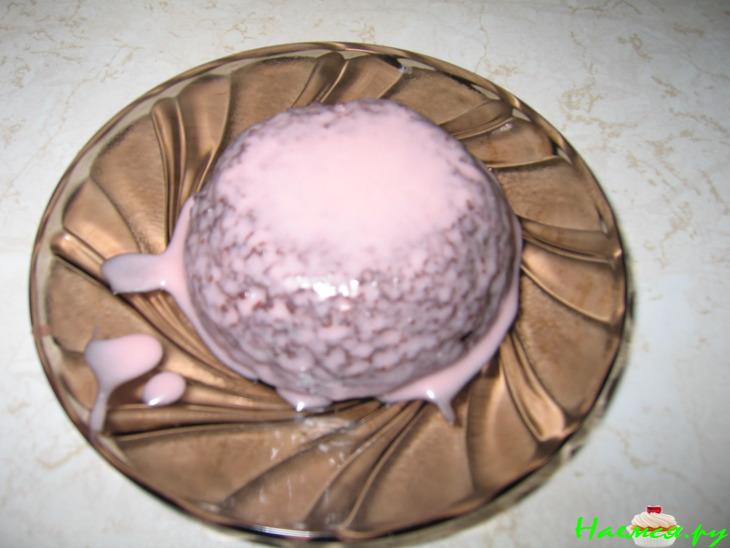 Шоколадные пирожные-жучки из свёклы "Съешь нас" с апельсиновой глазурью