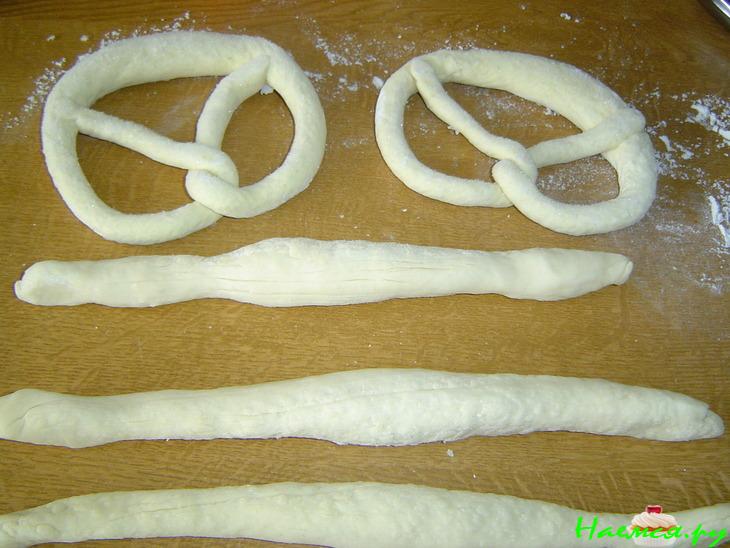 Брецелн-Laugenbrezeln