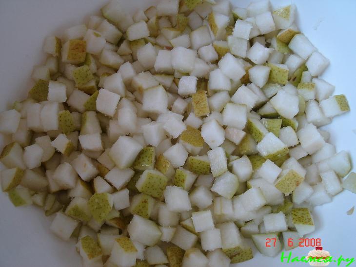 Шарлотка с грушами на топлёном молоке