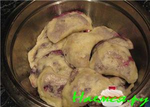 Вареники с черникой Вареники с черникой