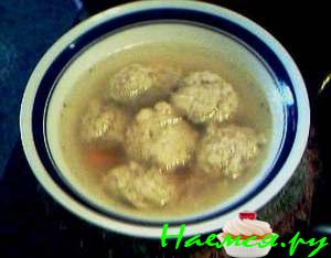 Клецки из мацы в бульоне