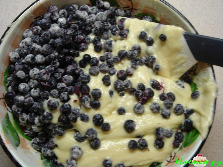 Черничный пирог со штрейзельной крошкой 