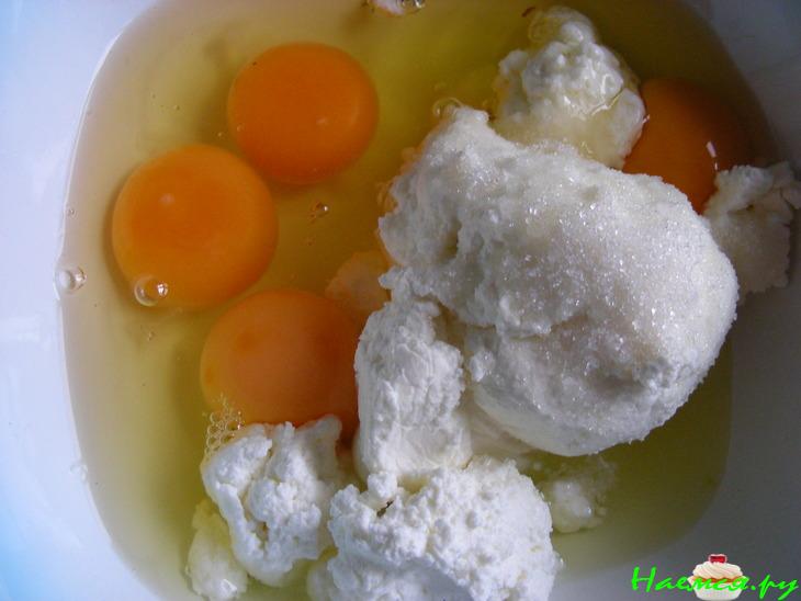 Грушевый пирог с творожной заливкой