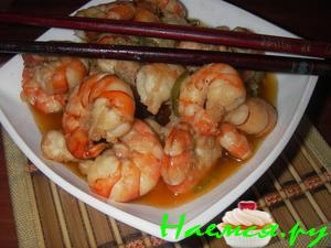 Острые креветки с соусом