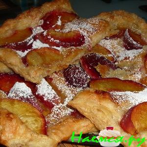 Персики в слойке