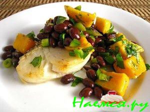 Бас с сальсой из фасоли и манго Бас с сальсой из фасоли и манго