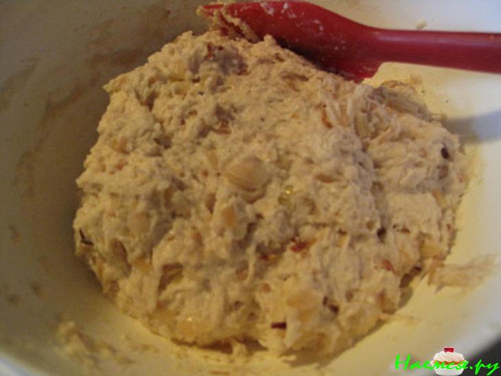 Луково-чесночно-сырный хлеб на пиве (быстро и просто в приготовлении)