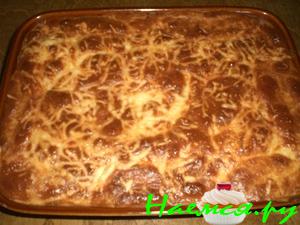 Пирог с шампиньонами, фаршем и капустой