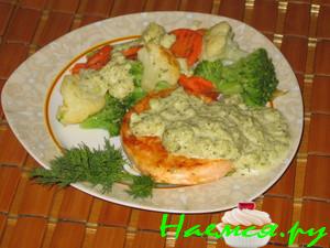 Норвежские медальоны под брокколевским соусом