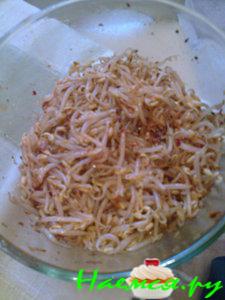 Салат из соевых ростков острый Салат из соевых ростков острый