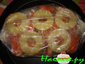 Семга с ананасами