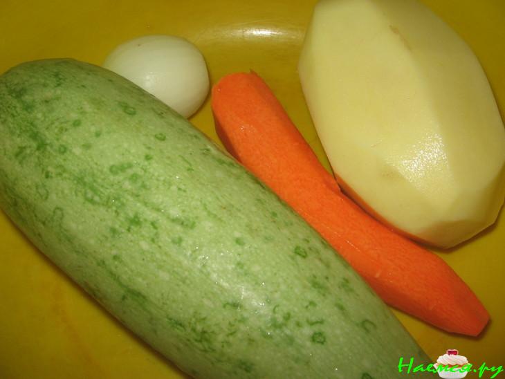 Котлеты из мясного фарша и овощной смеси