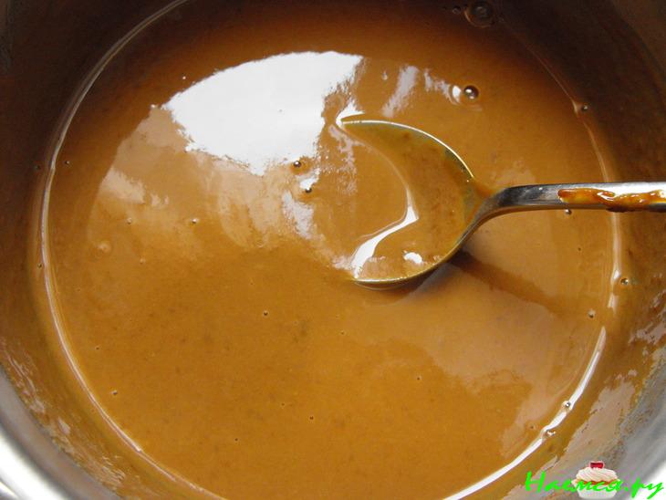 Пирог с вареной сгущенкой