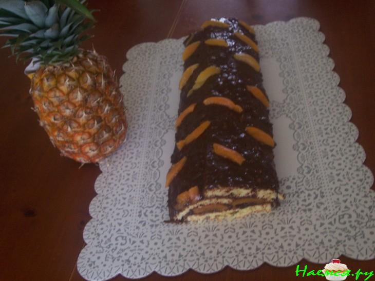 Шоколадный рулет с фруктовым кремом