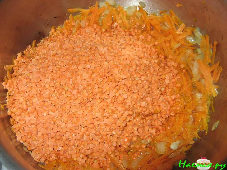 Чечевичный суп с копченой индейкой