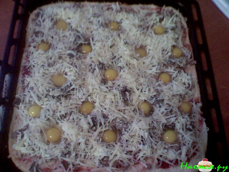 "Пицца-глазунья"