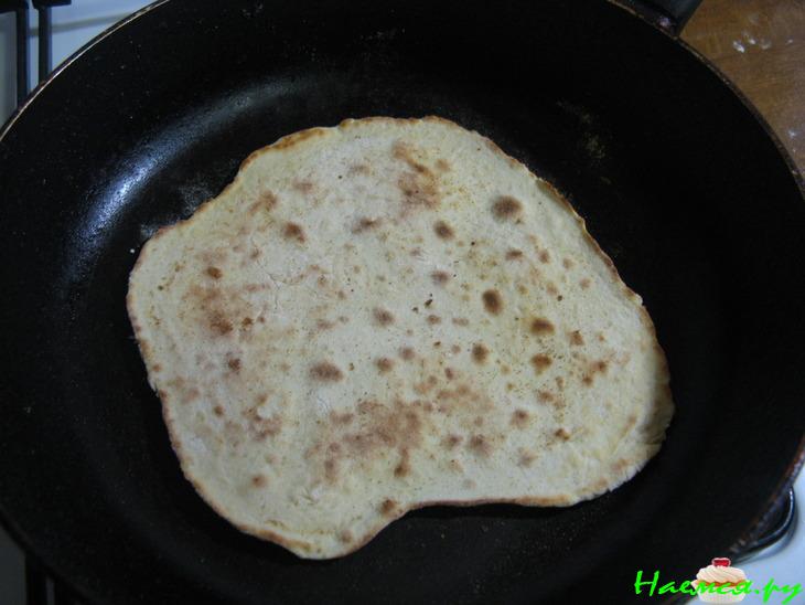 Лепёшки вместо хлеба, на кефире, без дрожжей