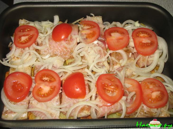 Телапия в шубке с йогуртово-горчичным соусом