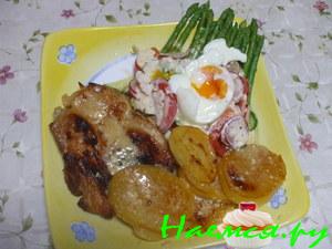 Курица, запеченная с ананасом