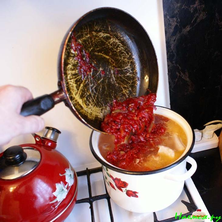 Украинский борщ с секретом