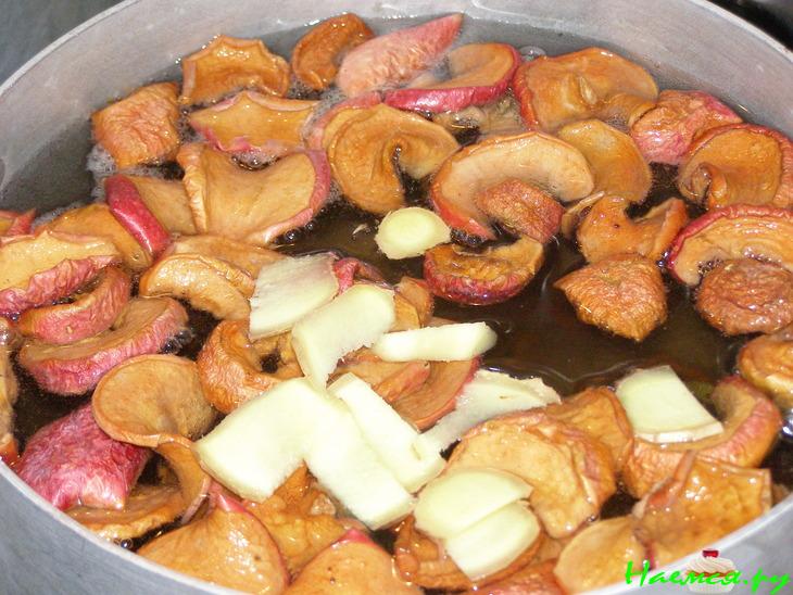 Узвар с имбирем