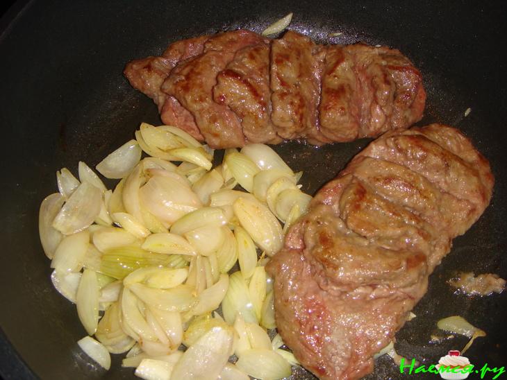 Вырезка говяжья, тушеная в пиве