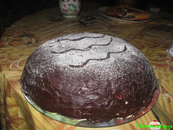 Торт "Пломбир" в шоколадной глазури Торт "Пломбир" в шоколадной глазури