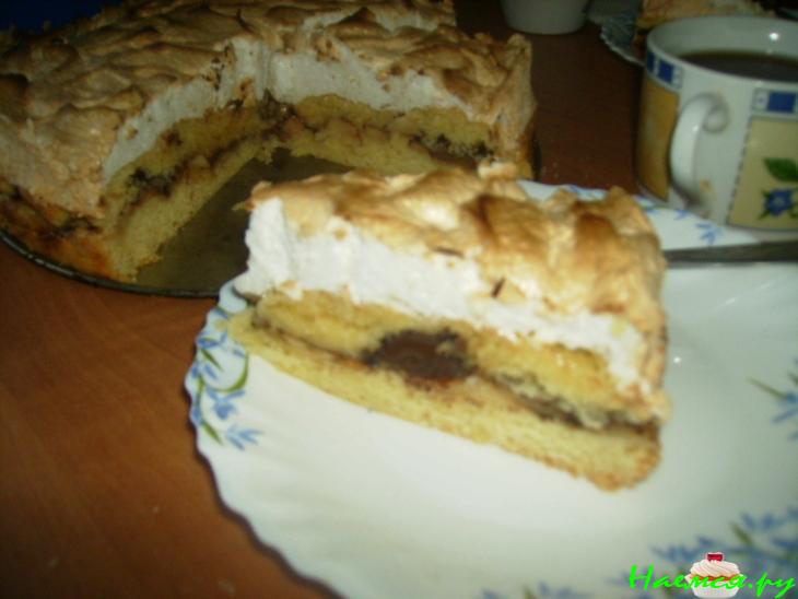 Пирог с яблоками и шоколадом