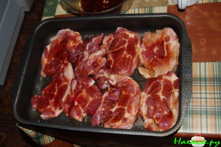 Мясо в смородиново-томатной закваске с грибами Мясо в смородиново-томатной закваске с грибами