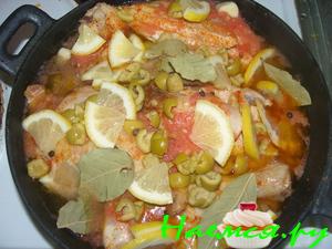 Курица по-испански с маслинами и лимоном Курица по-испански с маслинами и лимоном