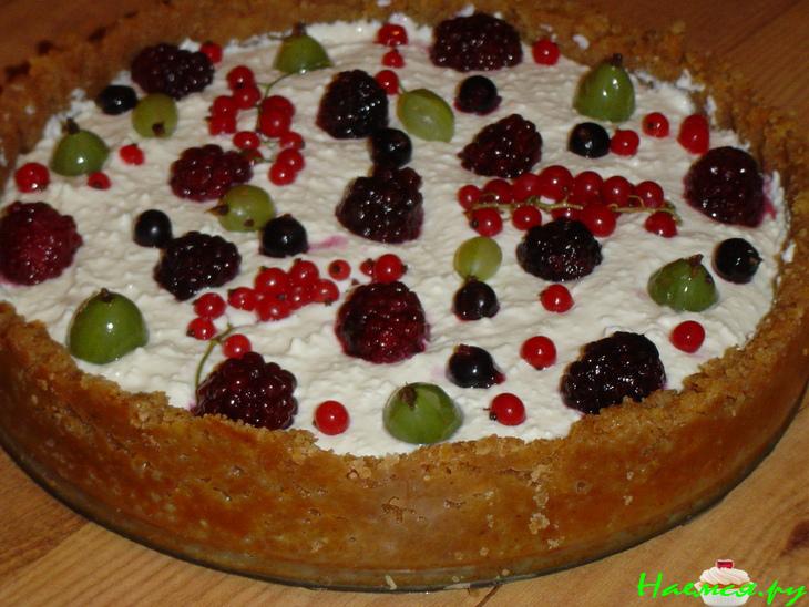 Чизкейк с летними ягодами