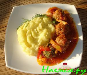 Тефтельки с перцами и томатами Тефтельки с перцами и томатами