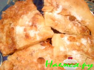 Сладкая лепешка с изюмом