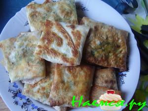 Лаваш с яйцом, сыром и зеленью