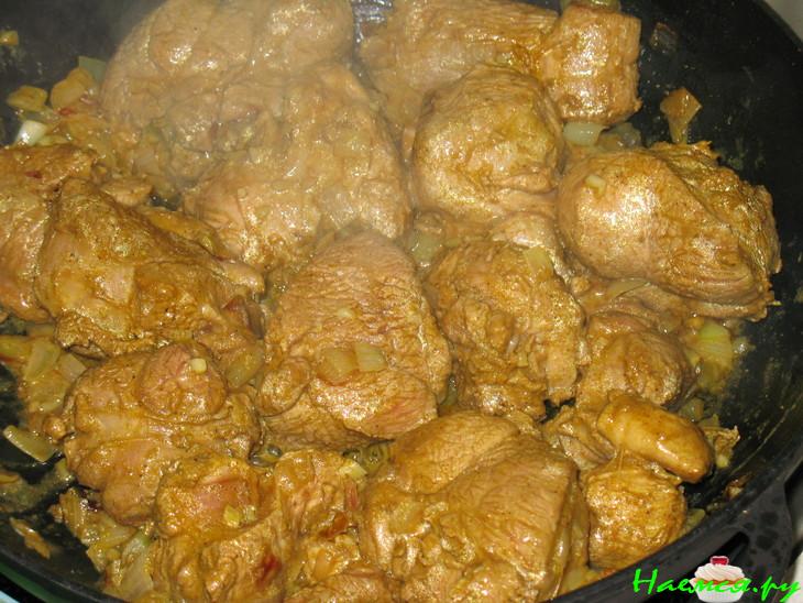 Таджин из баранины с айвой