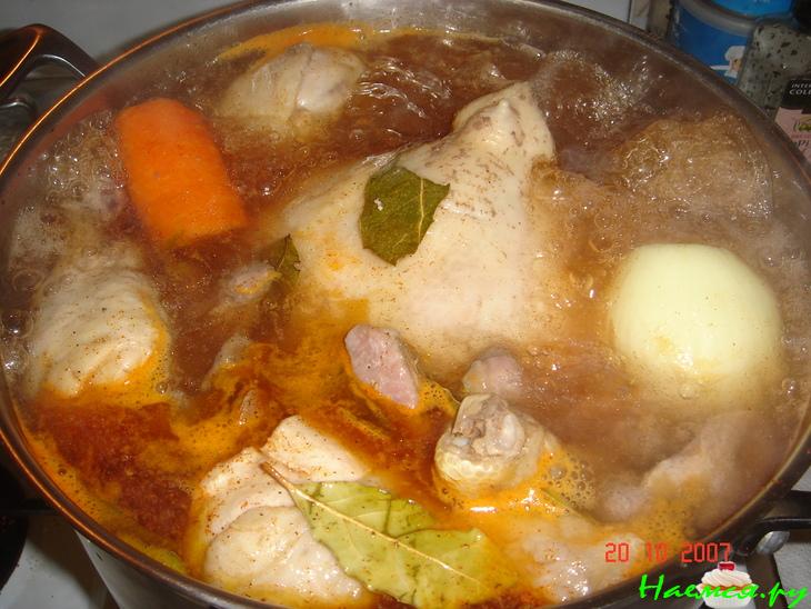 Куриный бульон (с потрохами)