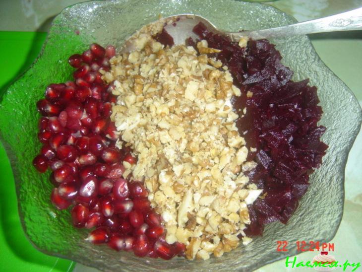 Салат гранатовый