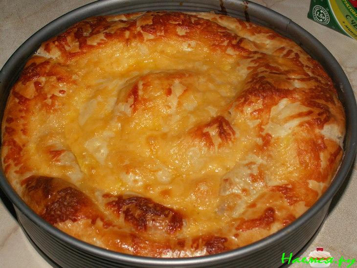 Пирог с мясом из слоёного теста 'Улитка'
