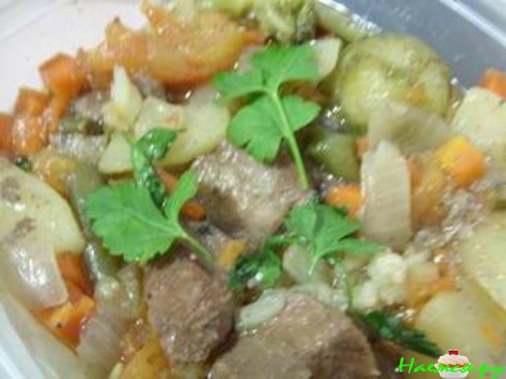 Мясо с овощами в горшочке Мясо с овощами в горшочке