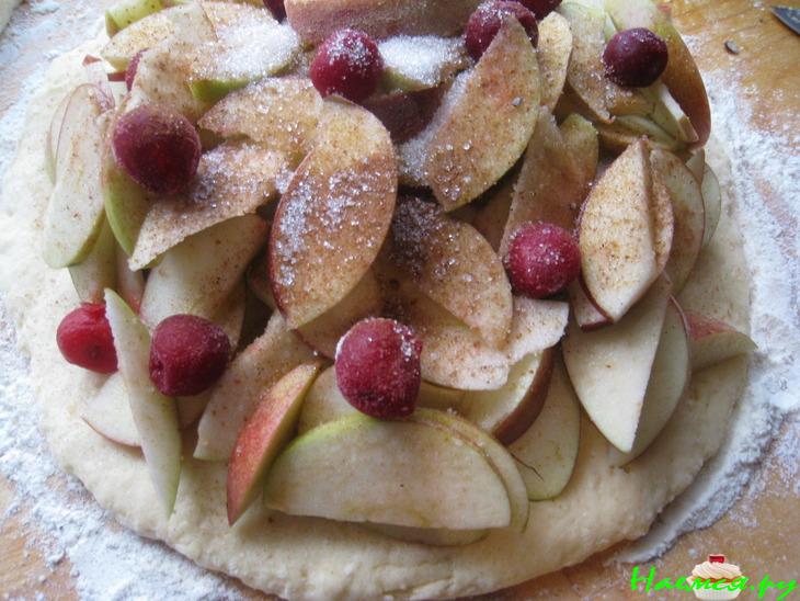 Сочни с яблоками Сочни с яблоками