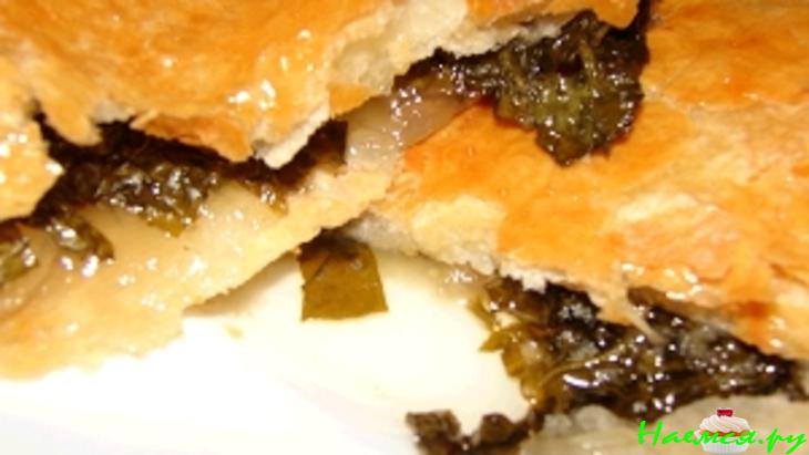 Пирог из слоёного теста с щавелем Пирог из слоёного теста с щавелем