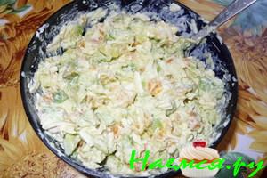 Салат из авокадо и кураги