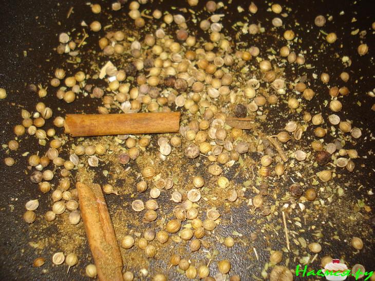 Томлёная свинина с лепёшками тартильяс